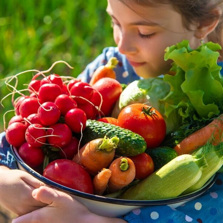 How Growing Your Own Food Can Cultivate a Healthy Relationship with Eating (Kitchen Garden)